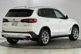 Thumbnail of 2021 Alpine White BMW X5