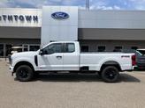 Photo of 2025 Oxford White Ford F-250