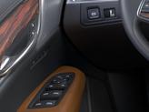 Thumbnail of 2025 Crystal White Tricoat Cadillac XT5