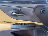 Thumbnail of 2019 Eminent White Pearl Lexus ES 350
