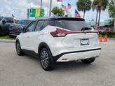 Thumbnail of 2023 Aspen White / Super Black Nissan Kicks