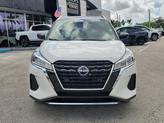 Thumbnail of 2023 Aspen White / Super Black Nissan Kicks