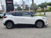 Thumbnail of 2023 Aspen White / Super Black Nissan Kicks