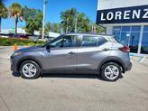 Thumbnail of 2022 Gun Metallic Nissan Kicks