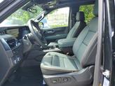 Thumbnail of 2025 Onyx Black GMC Yukon