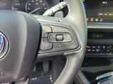 Thumbnail of 2022 Summit White Buick Envision