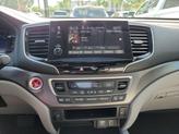 Thumbnail of 2020 Lunar Silver Metallic Honda Pilot