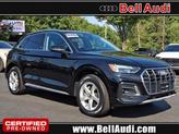 Photo of 2023 Mythos Black Metallic Audi Q5
