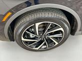 Thumbnail of 2024 Infinite Black Metallic Clearcoat Lincoln Corsair