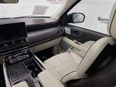 Thumbnail of 2024 Silver Radiance Metallic Clearcoat Lincoln Navigator