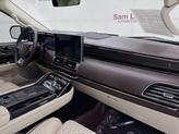 Thumbnail of 2024 Silver Radiance Metallic Clearcoat Lincoln Navigator