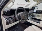 Thumbnail of 2024 Silver Radiance Metallic Clearcoat Lincoln Navigator