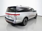 Thumbnail of 2024 Silver Radiance Metallic Clearcoat Lincoln Navigator