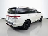 Thumbnail of 2024 Ceramic Pearl Metallic Tri-Coat Lincoln Navigator