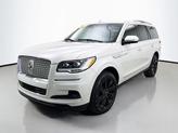 Thumbnail of 2024 Ceramic Pearl Metallic Tri-Coat Lincoln Navigator