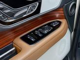 Thumbnail of 2024 Ceramic Pearl Metallic Tri-Coat Lincoln Navigator