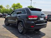 Thumbnail of 2021 Diamond Black Crystal Pearlcoat Jeep Grand Cherokee