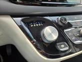 Thumbnail of 2022 Brilliant Black Clearcoat Chrysler Pacifica