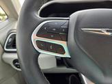Thumbnail of 2022 Brilliant Black Clearcoat Chrysler Pacifica