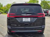 Thumbnail of 2022 Brilliant Black Clearcoat Chrysler Pacifica