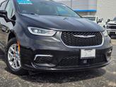 Thumbnail of 2022 Brilliant Black Clearcoat Chrysler Pacifica