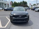 Thumbnail of 2025 Onyx Black Metallic Volvo XC40