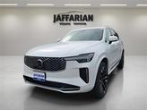 Photo of 2025 Crystal White Volvo XC90 Plug-In Hybrid