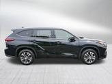 Thumbnail of 2020 Midnight Black Metallic Toyota Highlander Hybrid