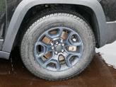 Thumbnail of 2020 Diamond Black Crystal Pearlcoat Jeep Cherokee