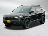 Thumbnail of 2020 Diamond Black Crystal Pearlcoat Jeep Cherokee