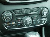 Thumbnail of 2020 Diamond Black Crystal Pearlcoat Jeep Cherokee