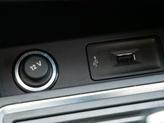 Thumbnail of 2017 White Silver Metallic Volkswagen Jetta