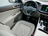 Thumbnail of 2024 Silver Mist Metallic Volkswagen Atlas