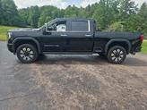 Thumbnail of 2024 Onyx Black GMC Sierra 2500