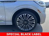 Thumbnail of 2022 Silver Radiance Metallic Lincoln Aviator