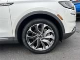 Thumbnail of 2021 Pristine White Lincoln Nautilus