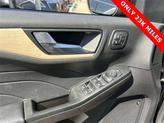Thumbnail of 2022 Agate Black Metallic Ford Escape