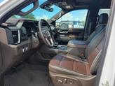 Thumbnail of 2025 White Frost Tricoat GMC Sierra 1500