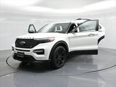 Thumbnail of 2022 Star White Metallic Tri-Coat Ford Explorer