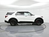Thumbnail of 2022 Star White Metallic Tri-Coat Ford Explorer