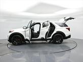 Thumbnail of 2022 Star White Metallic Tri-Coat Ford Explorer