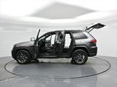 Thumbnail of 2021 Granite Crystal Metallic Clearcoat Jeep Grand Cherokee