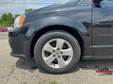 Thumbnail of 2015 Brilliant Black Crystal Pearlcoat Dodge Grand Caravan