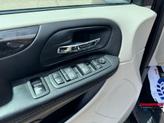 Thumbnail of 2015 Brilliant Black Crystal Pearlcoat Dodge Grand Caravan