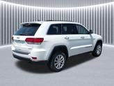 Thumbnail of 2021 Bright White Clearcoat Jeep Grand Cherokee