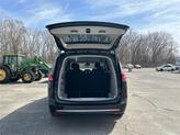 Thumbnail of 2024 Diamond Black Crystal Pearlcoat Chrysler Pacifica
