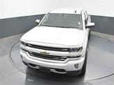 Thumbnail of 2018 Iridescent Pearl Tricoat Chevrolet Silverado 1500