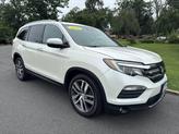 Thumbnail of 2016 White Honda Pilot