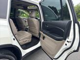 Thumbnail of 2016 White Honda Pilot