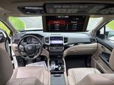 Thumbnail of 2016 White Honda Pilot
